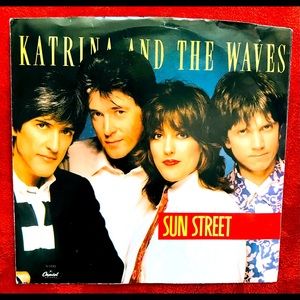 KATRINA & THE WAVES Sun Street 45 rpm VINYL RECORD